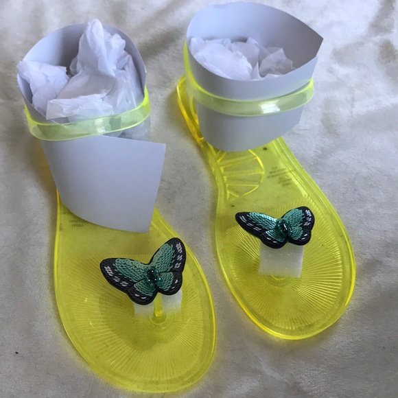 betsey johnson jelly sandals
